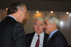 meso-2 Idriss Muhsen al-Yassiri (right), director general of the Iraq Drilling Co., talks with Mesopotamia Petroleum Deputy Chairman Peter Redman (center) and Executive Chairman Stephen Remp at the Iraq Energy Expo & Conference in Baghdad. (Ben Lando/Dec. 7, 2008)