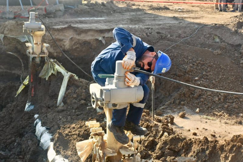 Iraqi oil shutdowns loom as U.S. attacks Iran